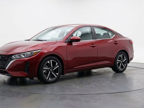 Used 2025 Nissan Sentra SV FWD image 3