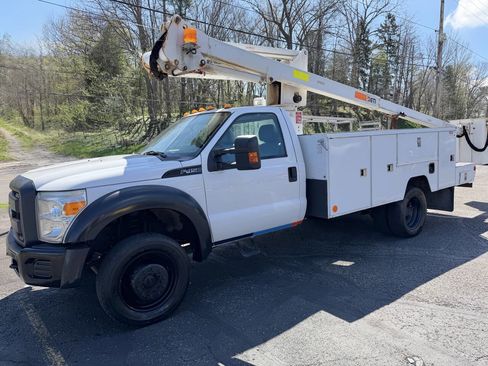 Used 2015 Ford F450 XL w/ Power Equipment Group image 2