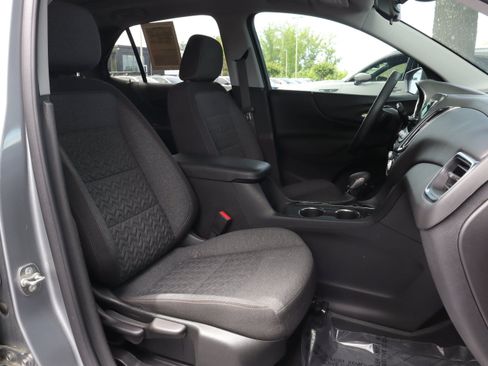 Used 2024 Chevrolet Equinox LT FWD image 27