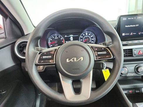 Certified 2023 Kia Forte LXS w/ LXS Technology Package FWD image 13