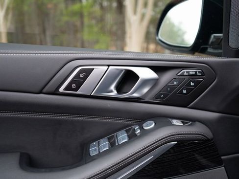 Used 2024 BMW X7 xDrive40i w/ Executive Package image 26