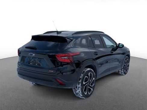 Used 2024 Chevrolet Trax RS w/ Driver Confidence Package image 8