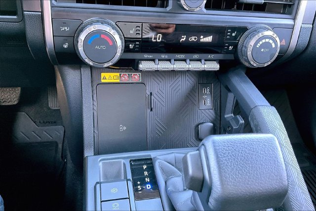Used 2026 Toyota 4Runner TRD Off-Road Premium AWD/4WD image 15