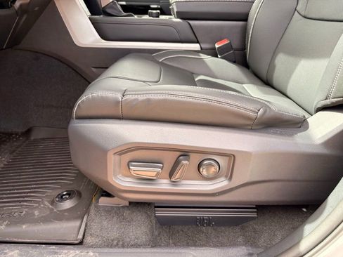 New 2026 Toyota Tundra Limited AWD/4WD image 22