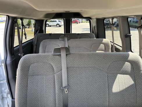 Used 2022 Chevrolet Express 2500 LS w/ Driver Convenience Package RWD image 22