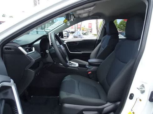 Certified 2025 Toyota RAV4 LE AWD/4WD image 18