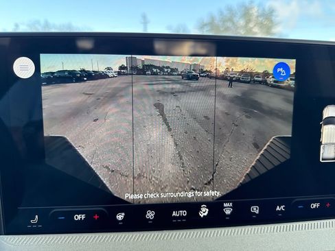 New 2026 Ford Maverick Lariat w/ 4K Tow Package AWD/4WD image 25
