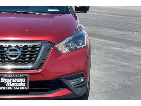 Used 2018 Nissan Kicks SR FWD image 20