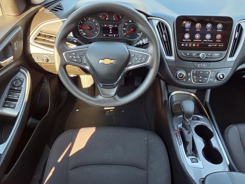 Used 2024 Chevrolet Malibu LT image 6