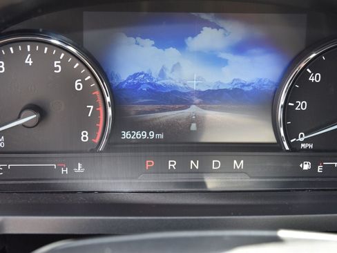 Used 2020 Ford Explorer XLT w/ Comfort Package AWD/4WD image 8