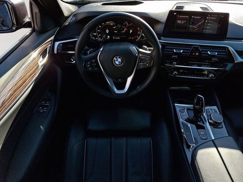 Used 2019 BMW 530i xDrive image 12