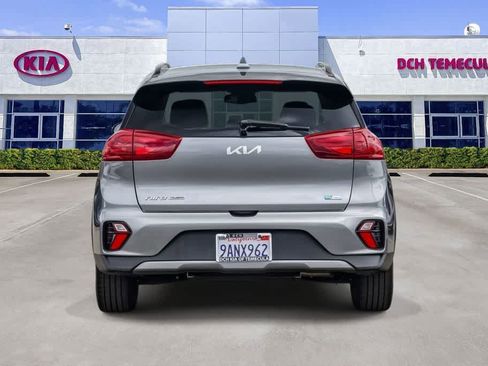 Certified 2022 Kia Niro Touring Special Edition FWD image 5