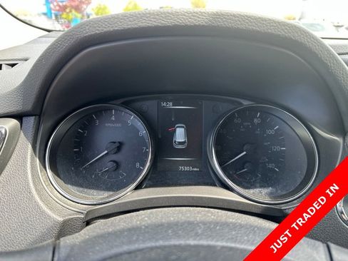 Used 2017 Nissan Rogue SL w/ SL Premium Package AWD/4WD image 9