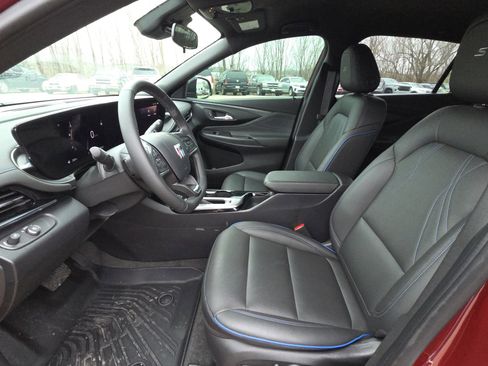 Certified 2025 Buick Envista Sport Touring w/ Convenience I Package image 15