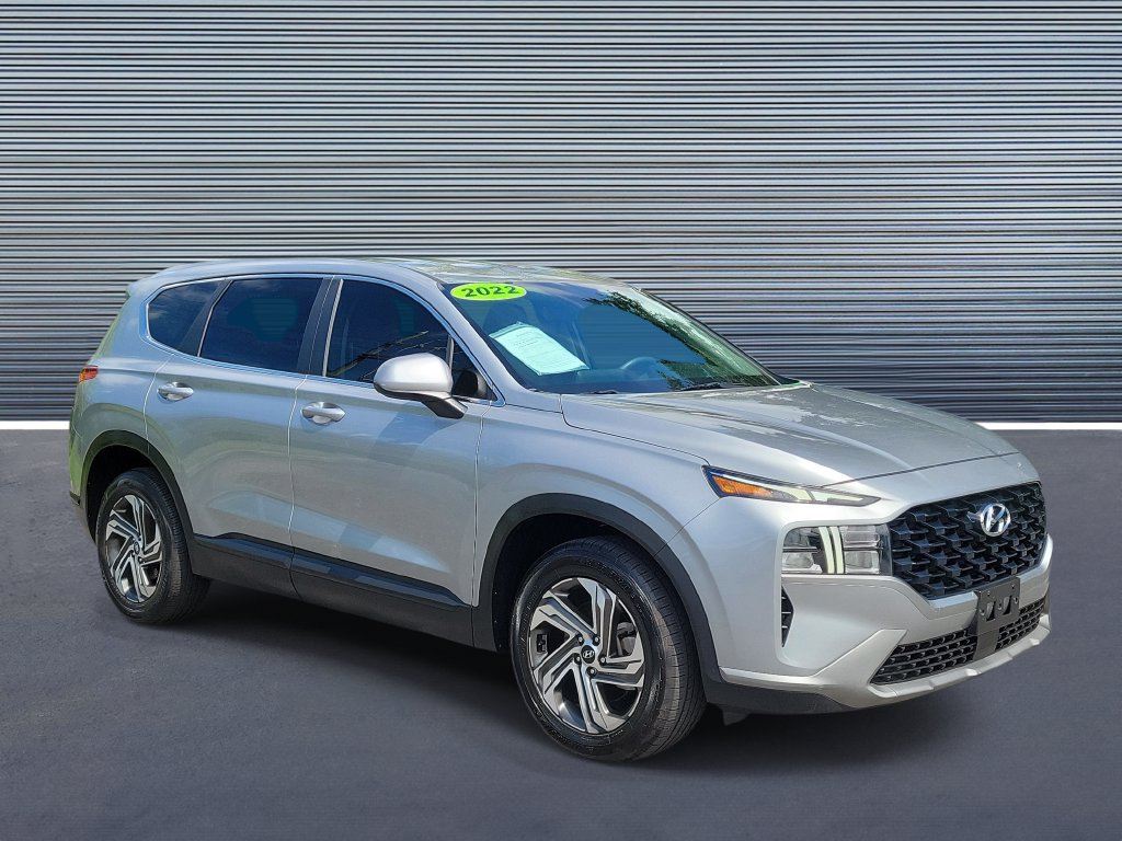 Used 2022 Hyundai Santa Fe SE FWD image 2