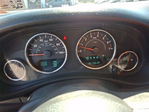 Used 2018 Jeep Wrangler Unlimited Sport S image 20