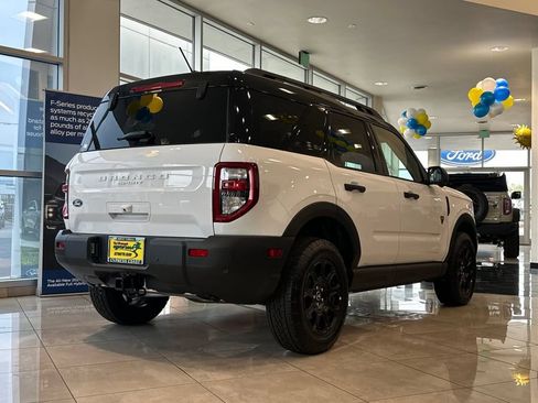 New 2026 Ford Bronco Sport Badlands AWD/4WD image 2
