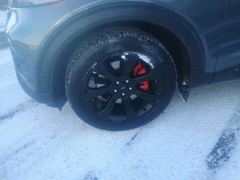 Used 2023 Ford Explorer ST w/ Equipment Group 401A image 4