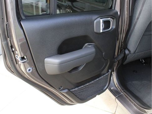 New 2026 Jeep Wrangler Unlimited Sport AWD/4WD image 32