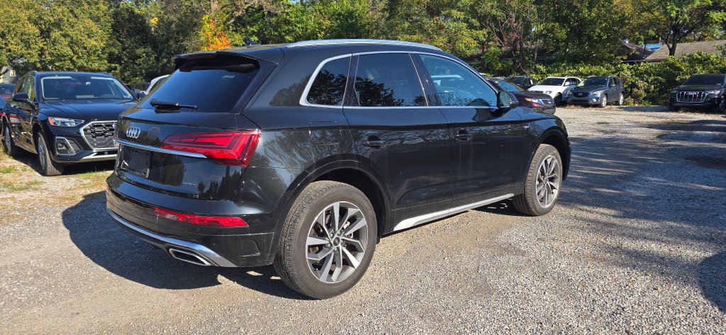 Used 2023 Audi Q5 2.0T Premium Plus w/ Premium Plus Package AWD/4WD image 2