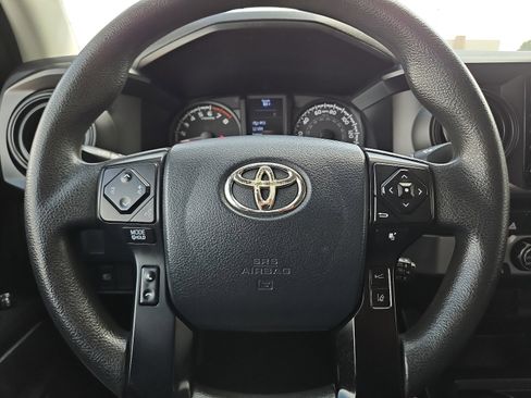 Used 2020 Toyota Tacoma SR image 12