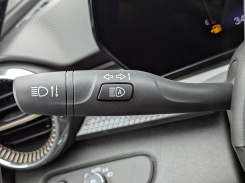 New 2026 Chevrolet Trax ACTIV FWD image 19