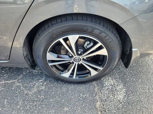 Used 2022 Nissan Sentra SV w/ All-Weather Package FWD image 6