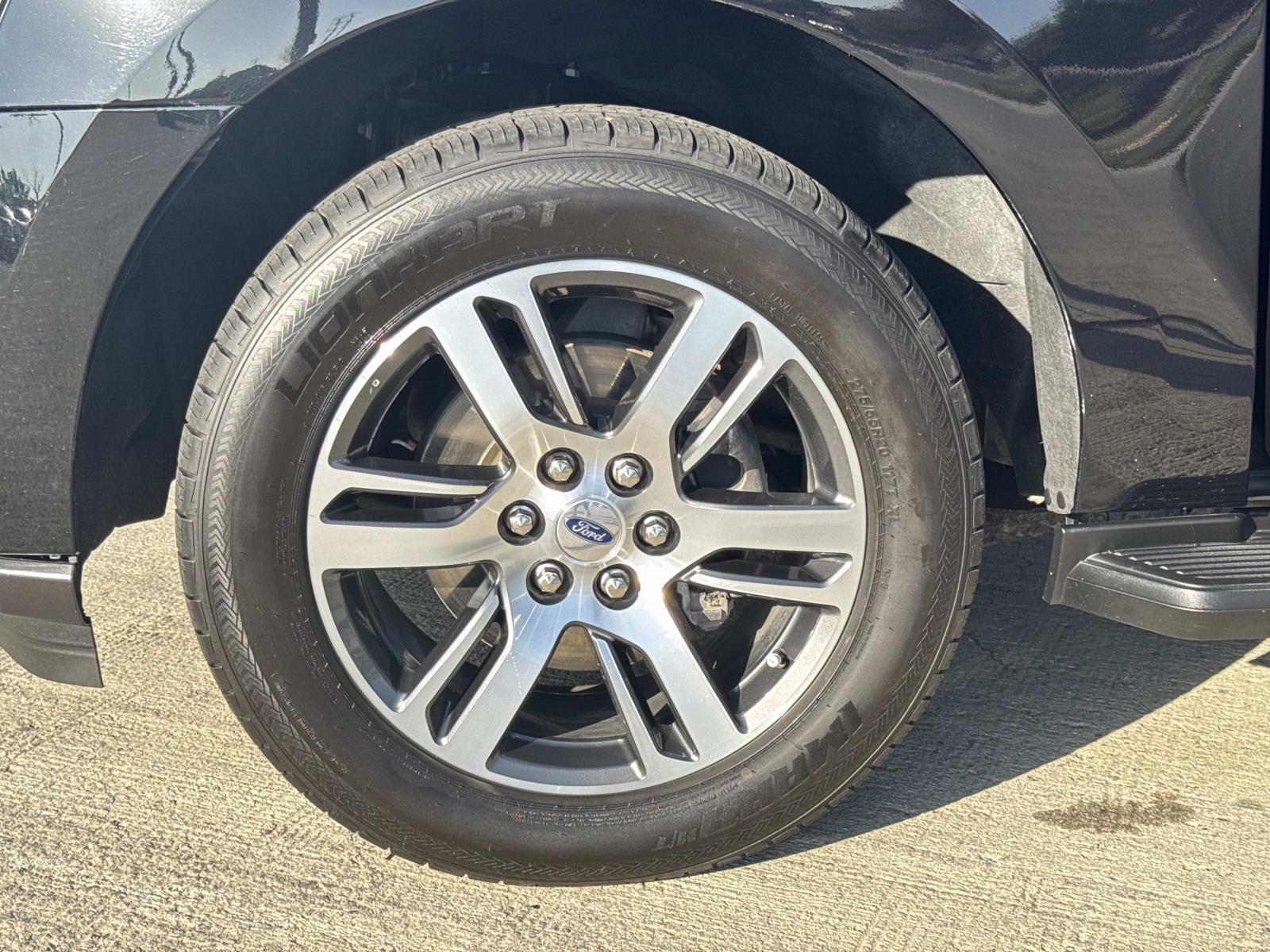 Used 2024 Ford Expedition Limited RWD image 25