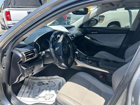 Used 2016 Lexus IS 200t RWD image 38