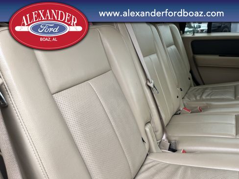 Used 2013 Ford Expedition XLT image 19