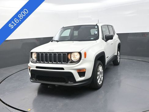 Used 2023 Jeep Renegade Latitude image 4