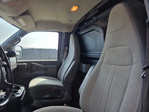 Used 2021 Chevrolet Express 2500 w/ Driver Convenience Package image 14