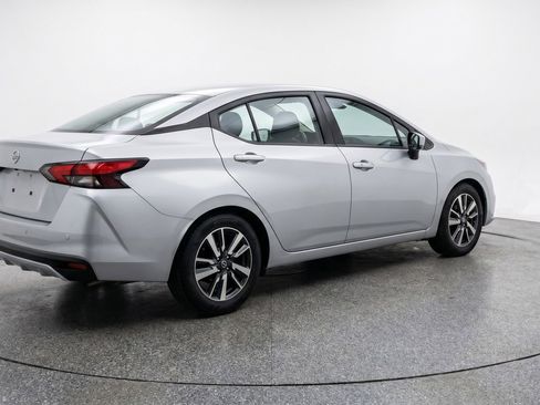 Used 2025 Nissan Versa SV FWD image 9