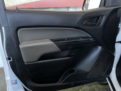 Used 2016 Chevrolet Colorado W/T w/ WT Convenience Package image 12