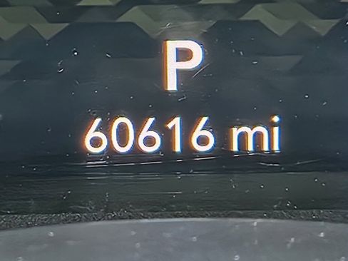 Used 2023 Jeep Gladiator Overland image 16