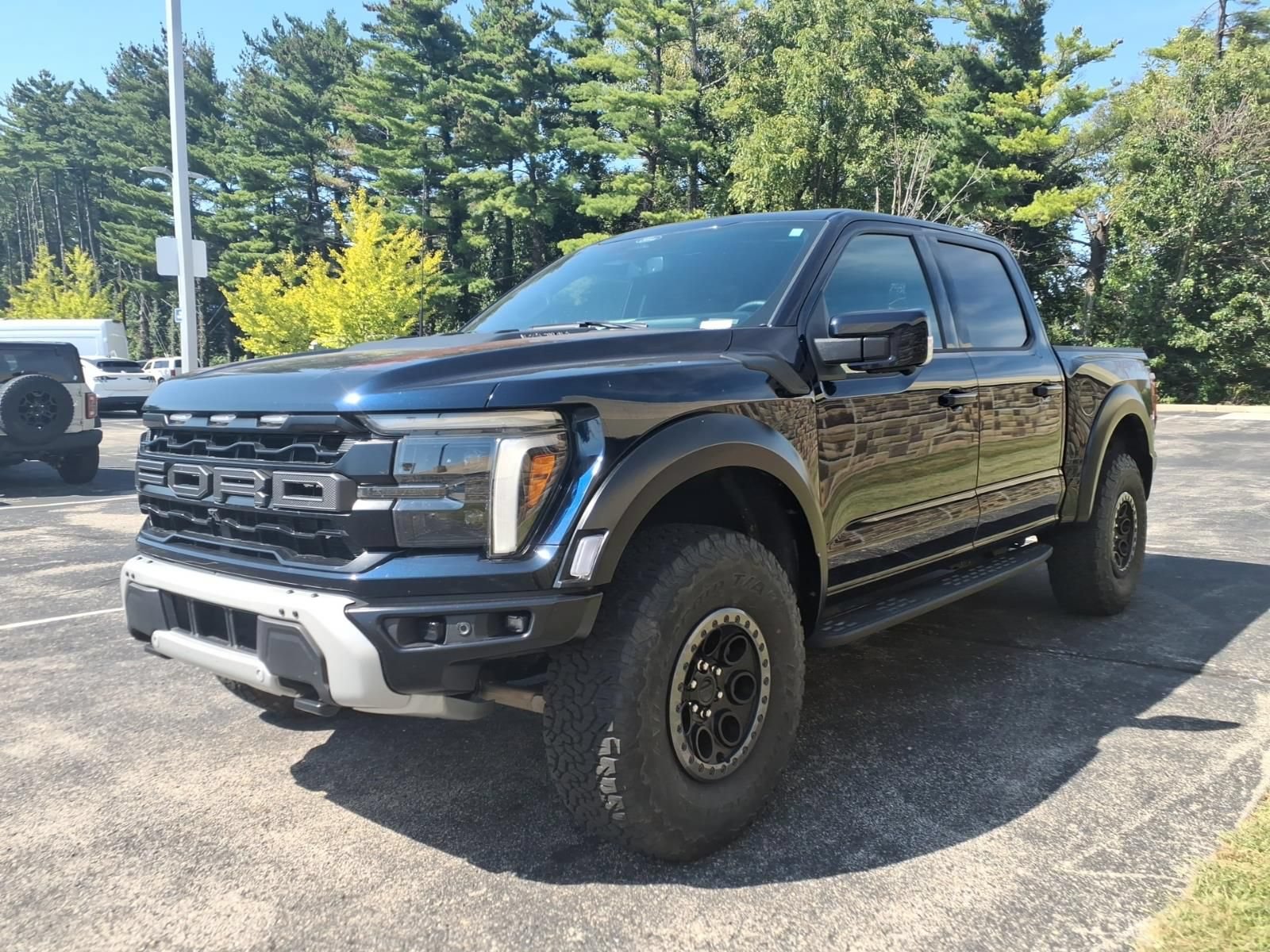 Used 2025 Ford F150 Raptor AWD/4WD image 4