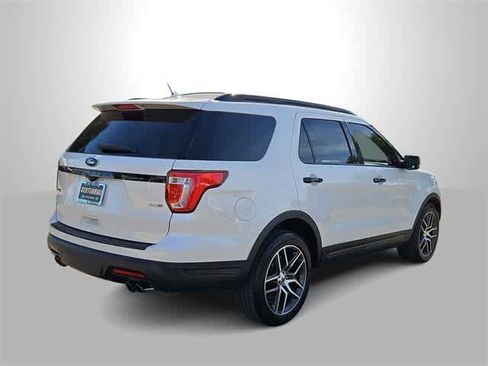 Used 2018 Ford Explorer Sport w/ Equipment Group 401A image 8