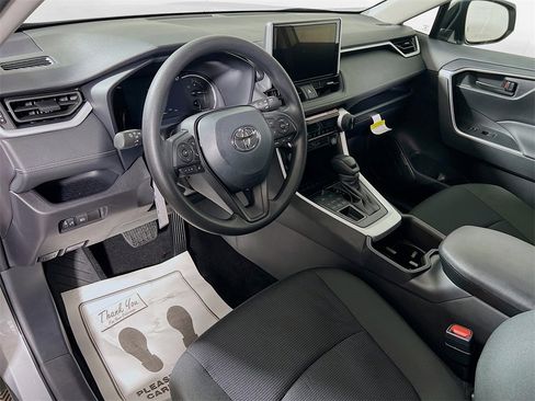 Certified 2025 Toyota RAV4 LE image 10