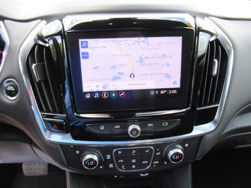 Used 2022 Chevrolet Traverse Premier AWD/4WD image 26