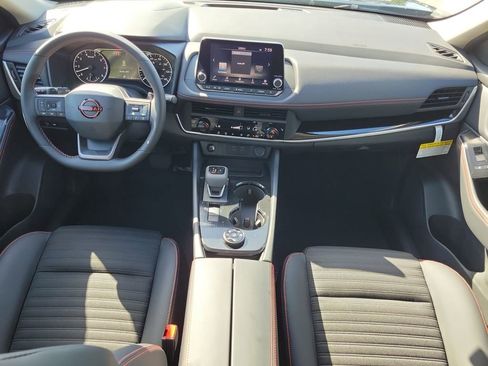 New 2026 Nissan Rogue SV AWD/4WD image 17