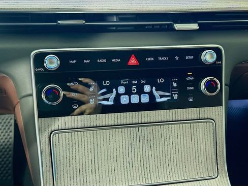 New 2026 Genesis GV80 3.5T Prestige AWD/4WD image 14