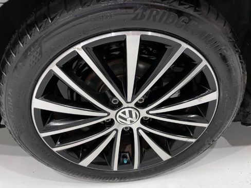 Used 2016 Volkswagen Jetta Sport image 30