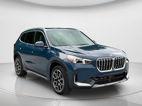 New 2026 BMW X1 xDrive28i w/ Technology Package AWD/4WD image 3