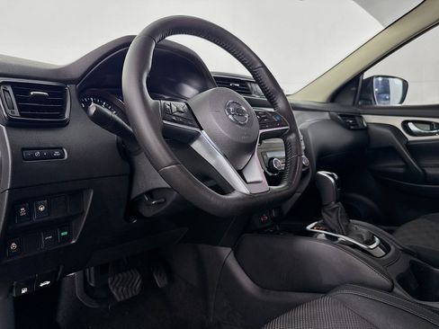 Used 2020 Nissan Rogue Sport SV w/ Technology Package image 22