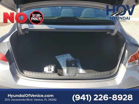 Certified 2025 Hyundai Elantra Sport FWD image 13