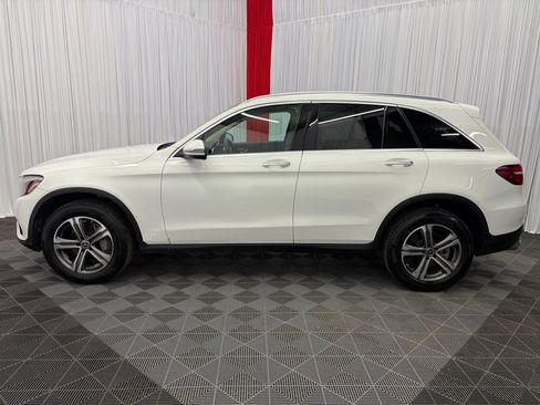Used 2019 Mercedes-Benz GLC 300 4MATIC image 5