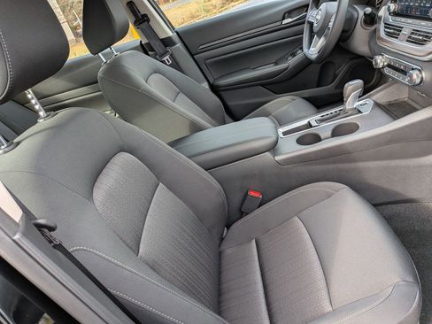 New 2025 Nissan Altima 2.5 SV image 31