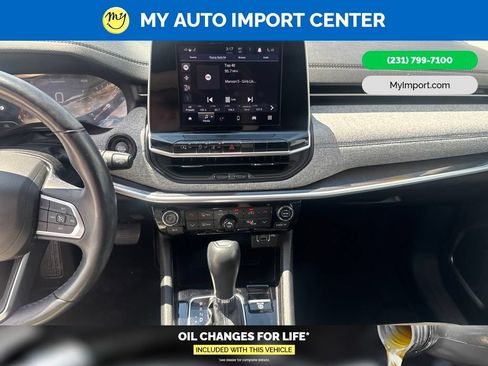 Used 2022 Jeep Compass Latitude w/ Convenience Group AWD/4WD image 20