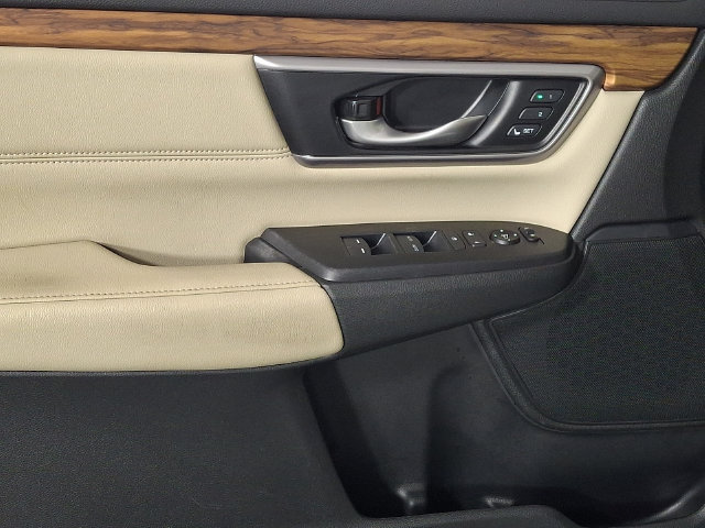 Used 2018 Honda CR-V Touring image 14