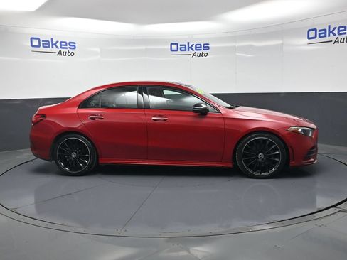 Used 2022 Mercedes-Benz A 220 4MATIC image 8